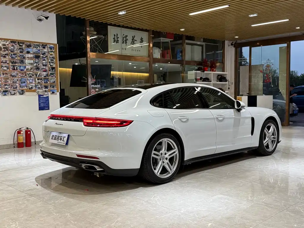 Porsche Panamera — миниатюра 6