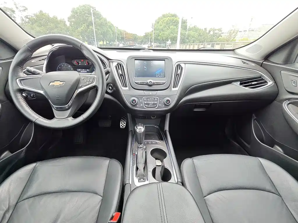 Chevrolet Malibu XL — миниатюра 12