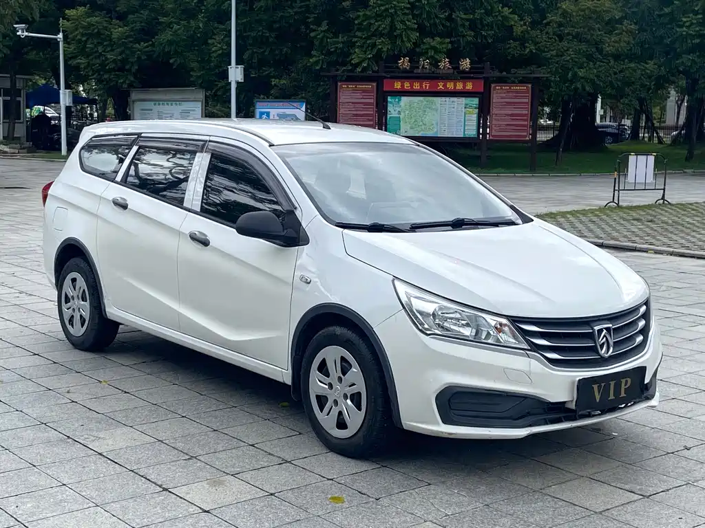 Baojun 310W — миниатюра 2