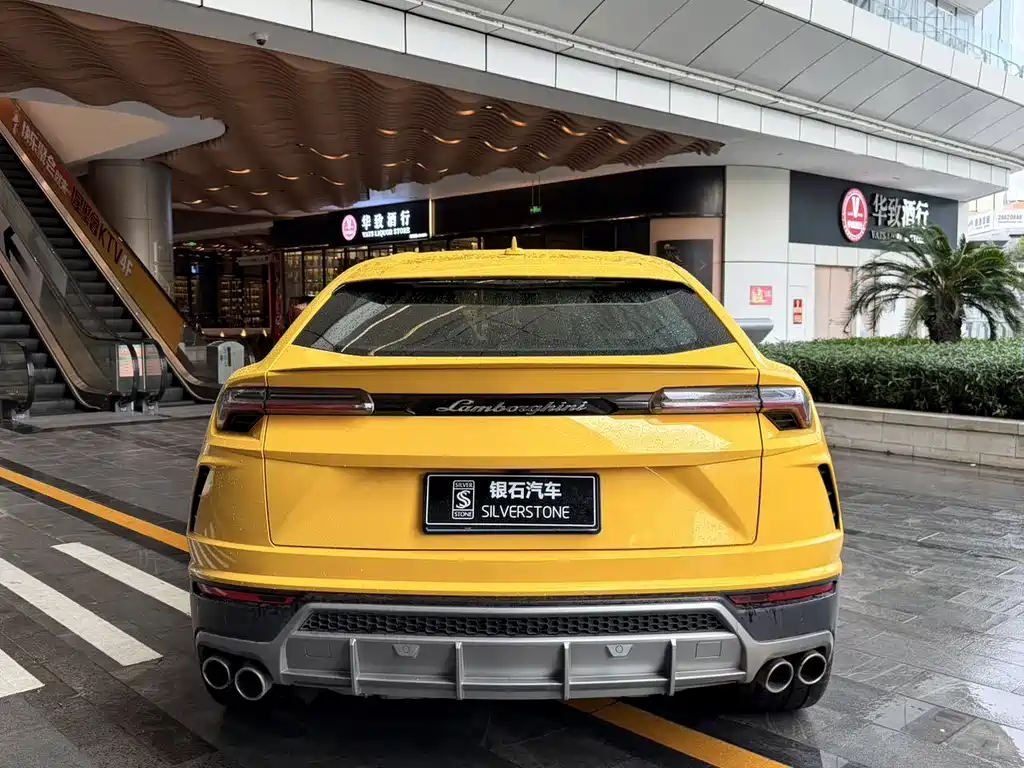 Lamborghini Urus 2021 4.0T V8