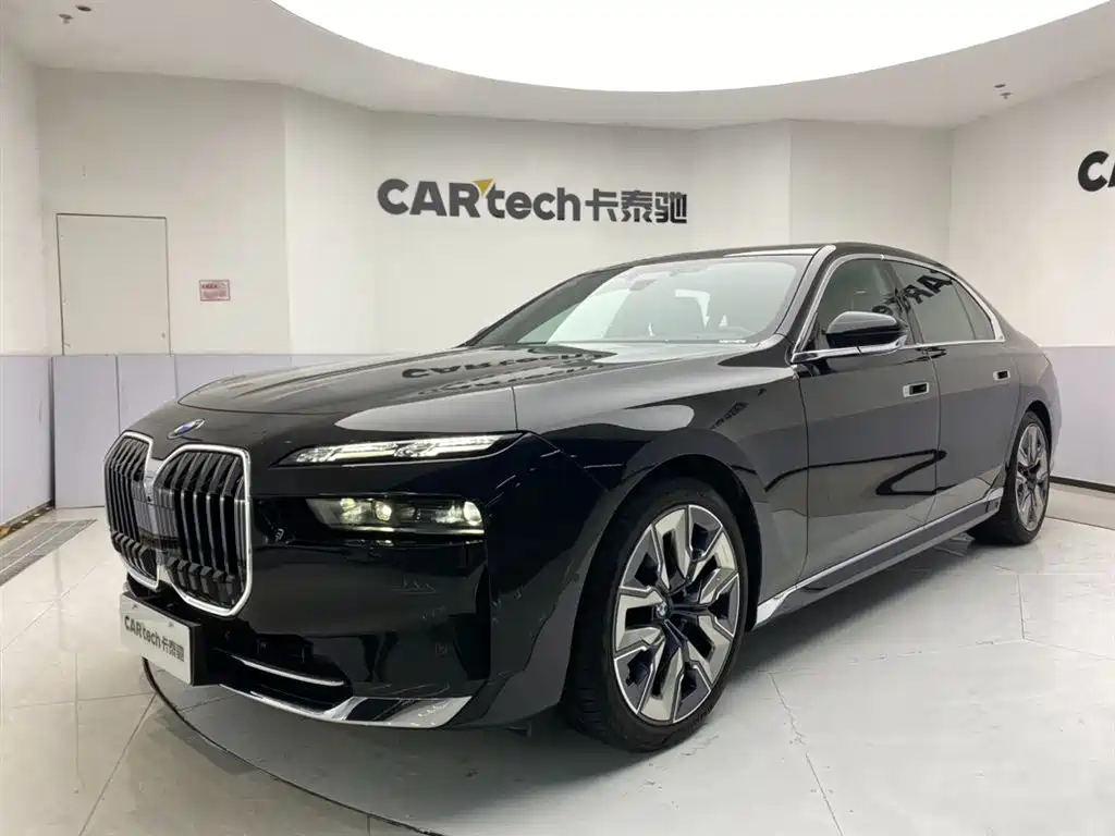BMW 7 SERIES