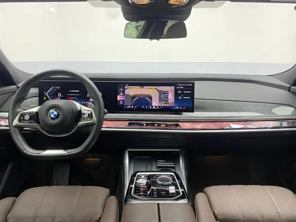 BMW 7 SERIES