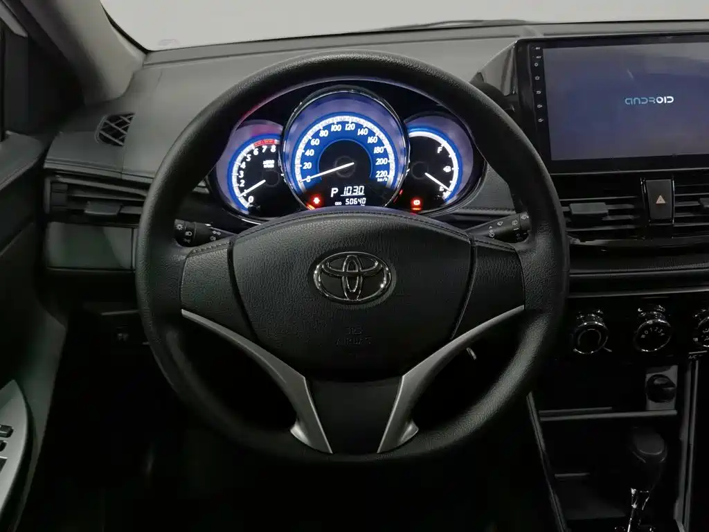Toyota Yaris L — миниатюра 11
