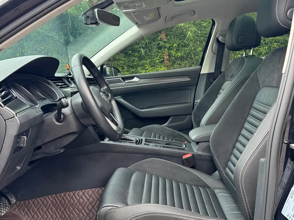 Volkswagen Magotan 2020 330TSI DSG Lead
