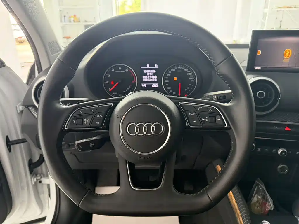 Audi Q2L 35 TFSI Fashion Dynamic Type, фото 11