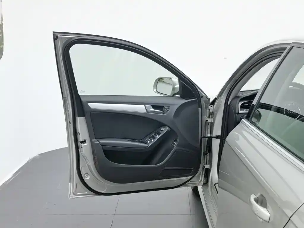 Audi A4L 2015 45 TFSI quattro Sport