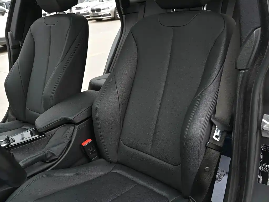 BMW 3 Series GT 320i M Sport Package, фото 20