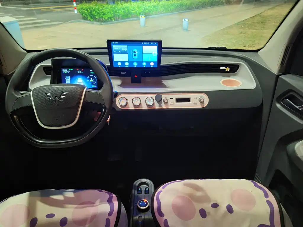 Wuling MINIEV — миниатюра 16