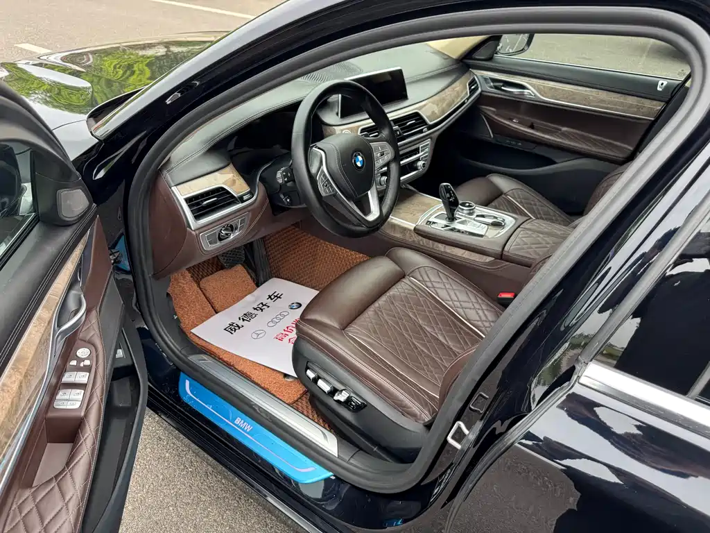 BMW 7 Series 7 2019 740Li Lead Luxury