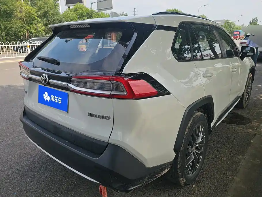 Toyota Wildlander 2023 2.0L CVT Luxury PLUS
