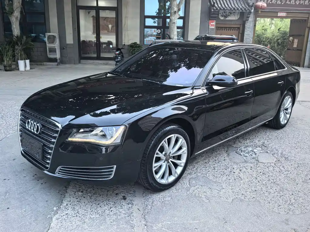 Audi A8 2014