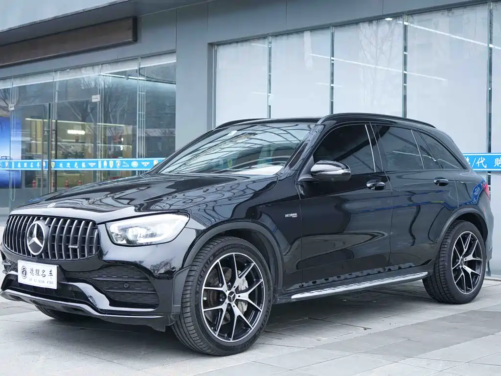 MERCEDES-BENZ GLC AMG