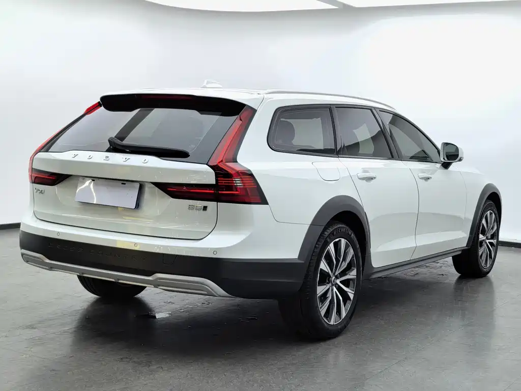 Volvo V90 2021 Cross Country B5 AWD