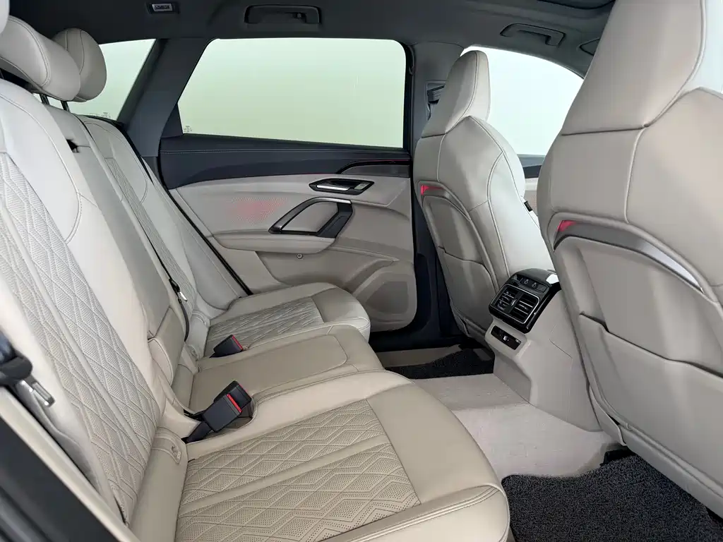 Audi Q5L 2026 2.0T