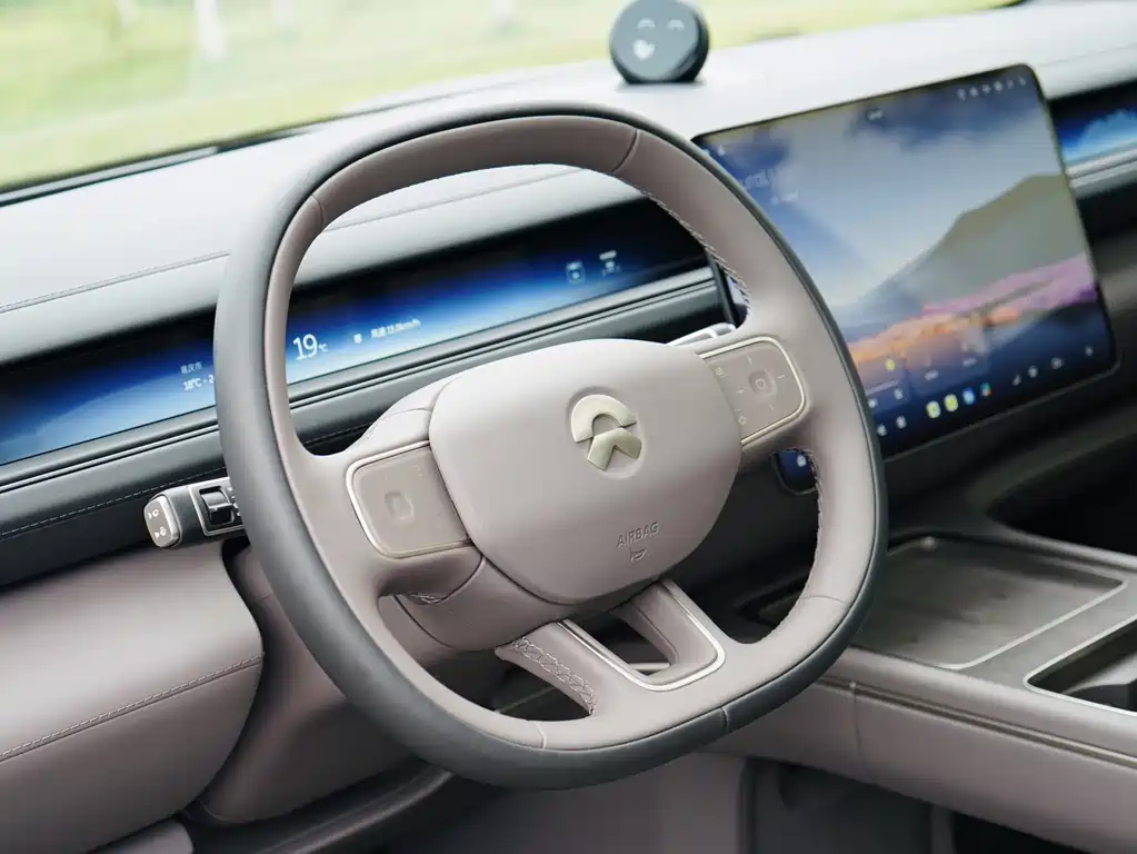 NIO ES8 2026 мест Executive Luxury