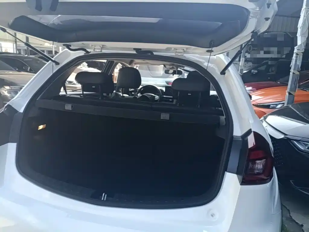 Geely Vision X3 — миниатюра 19