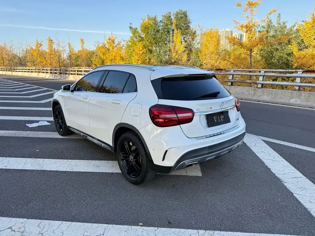 Mercedes-Benz GLA — миниатюра 7