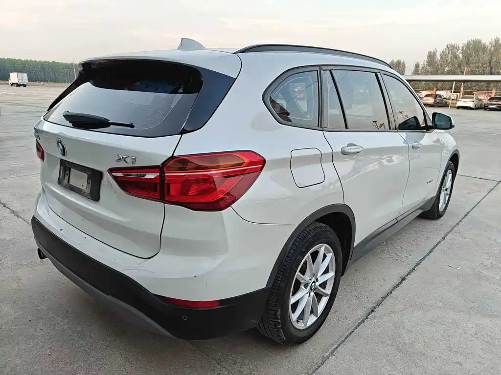 BMW X1 — миниатюра 6