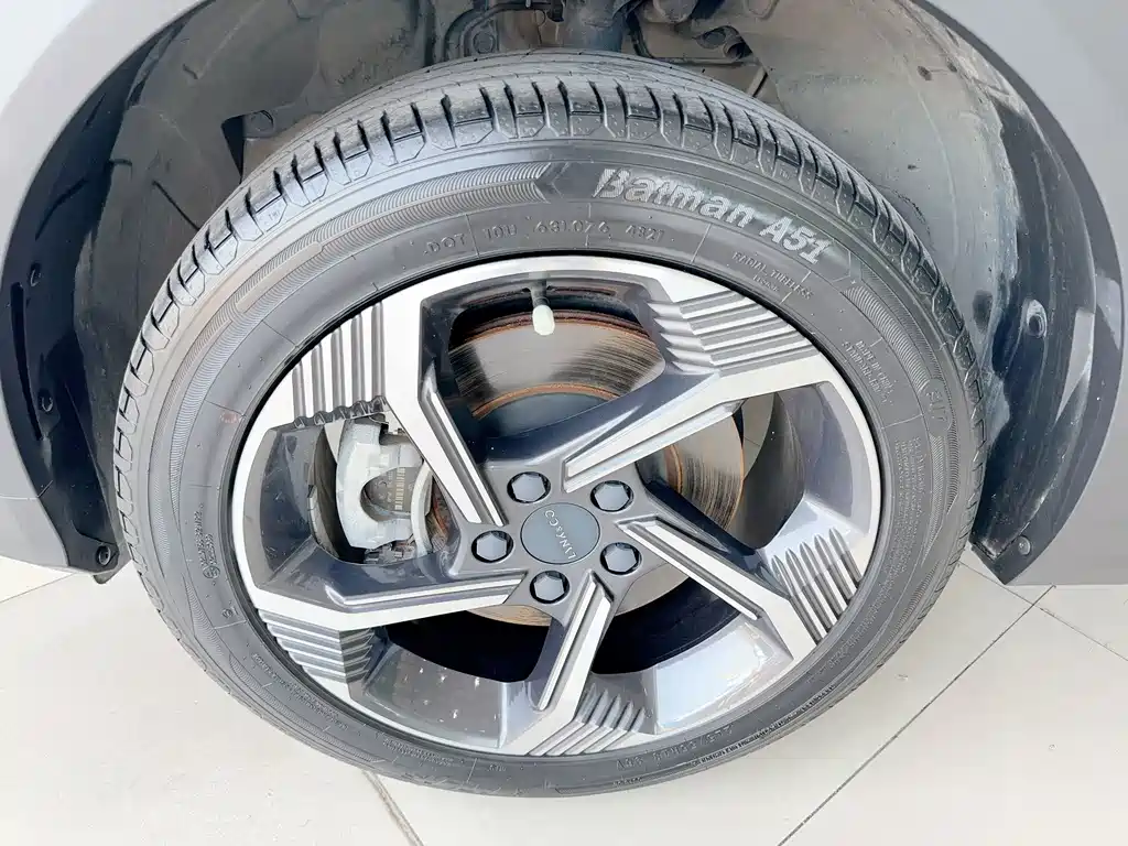 Lynk & Co 06 — миниатюра 20