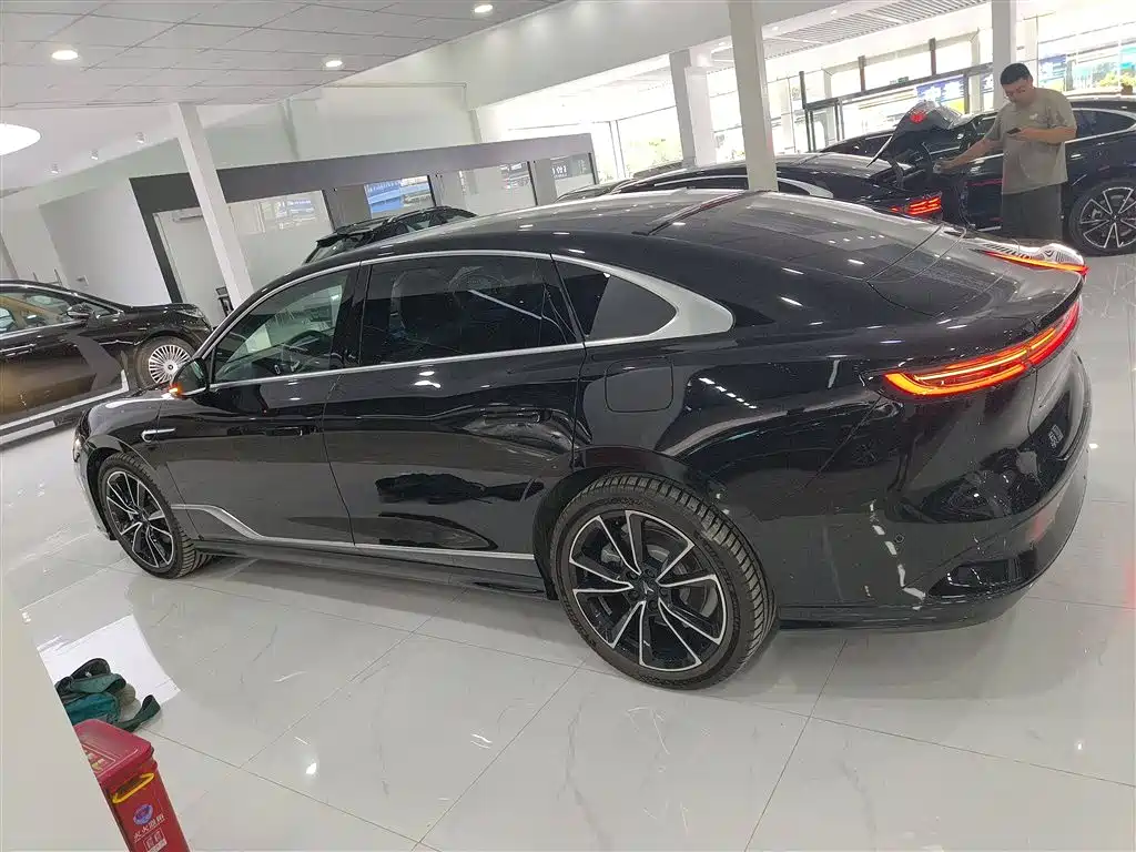 LANTU AUTOMOBILE LANTU CHASING LIGHT