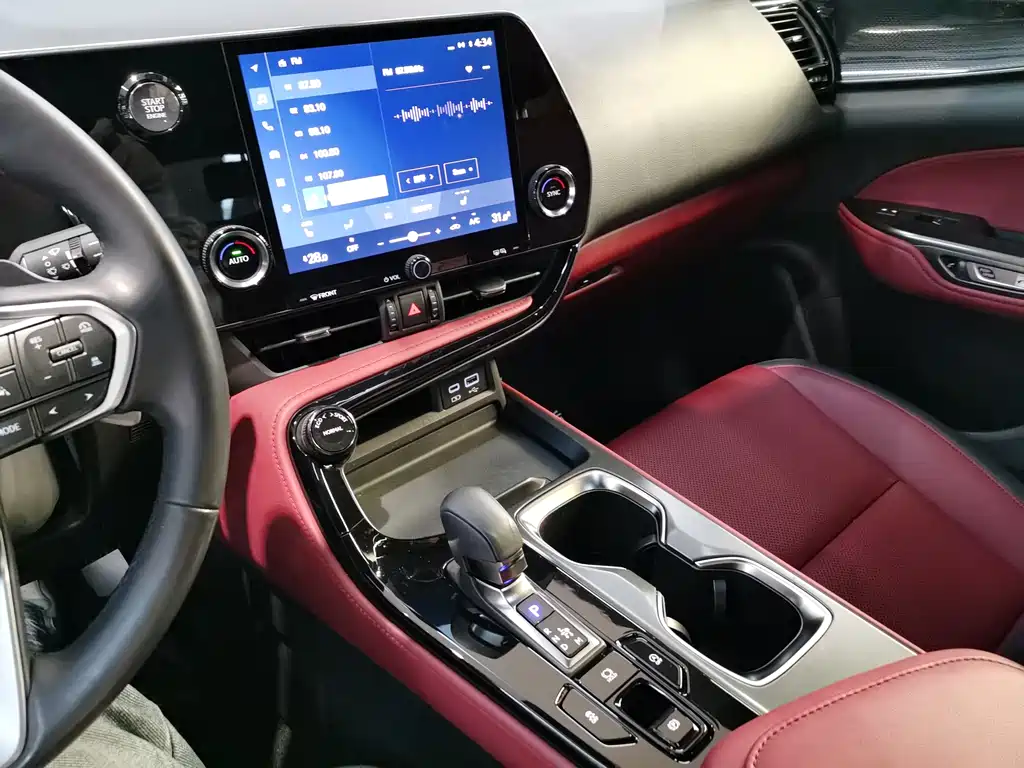 Lexus NX 2023 260