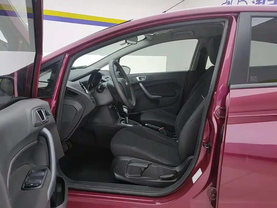 Ford Fiesta — миниатюра 9