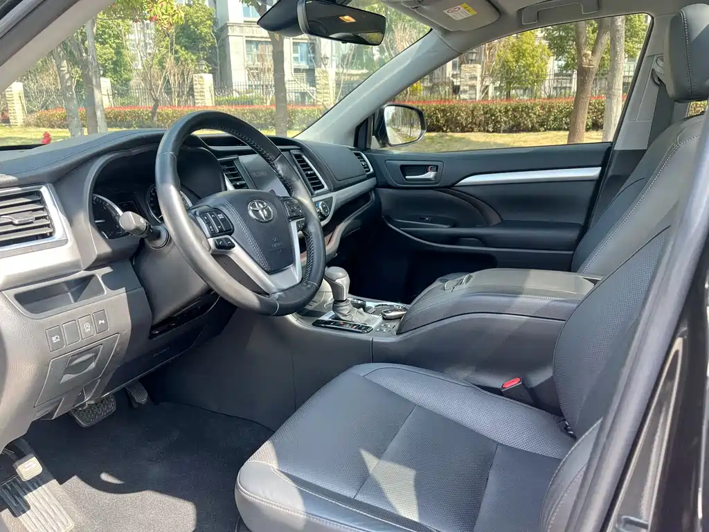 Toyota Highlander — фотографии объявления, Фото 12