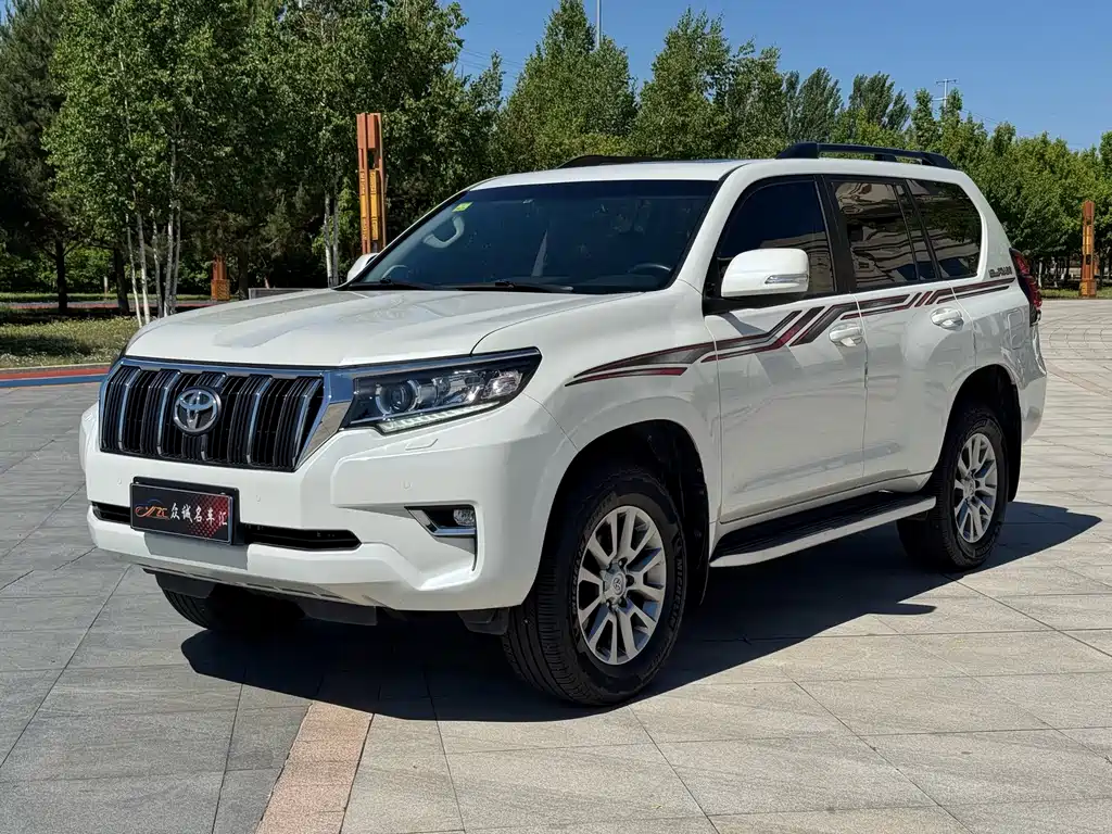 TOYOTA PRADO