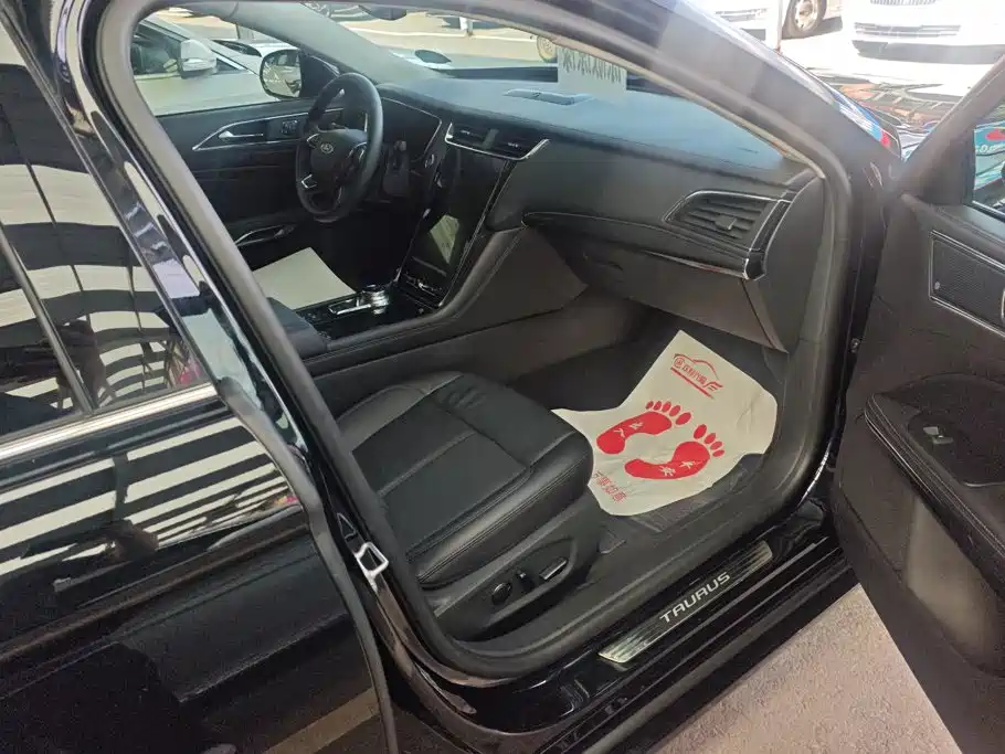 Ford Taurus 2019 EcoBoost 245 Premium