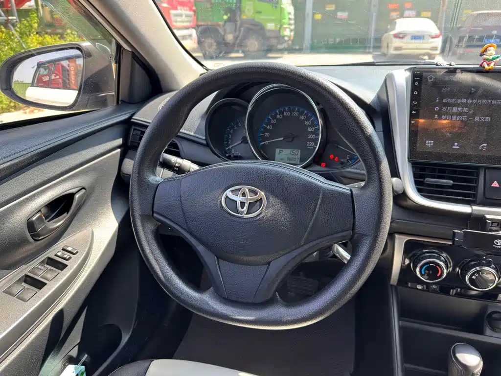 Toyota Vios FS — миниатюра 6