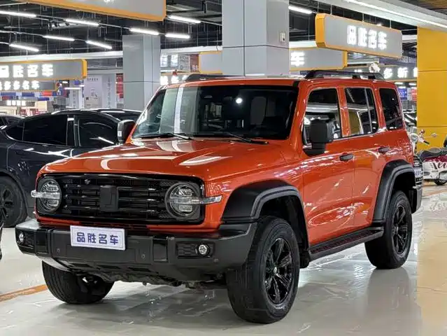 2022 TANK 300