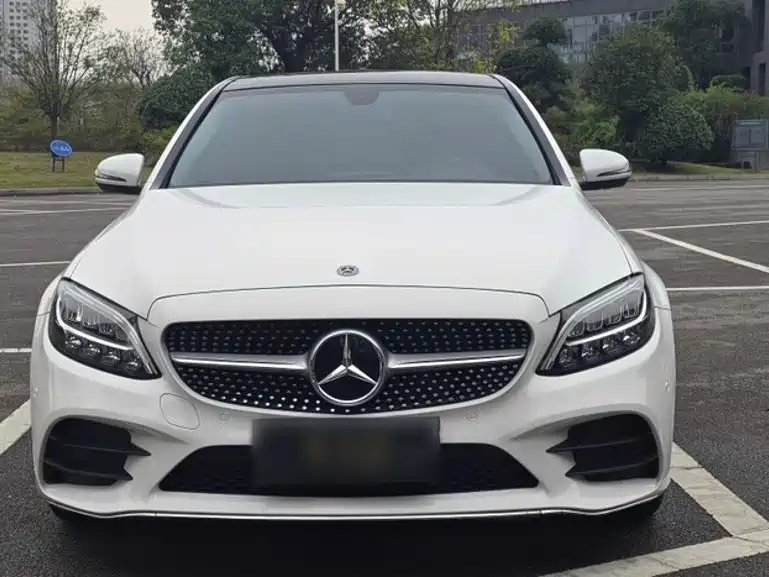 Mercedes-Benz C-Class — миниатюра 6