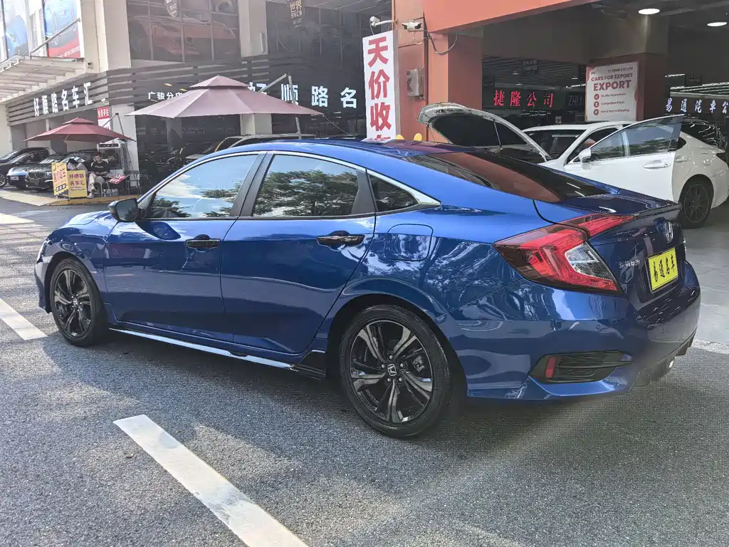 Honda Civic 2019 220TURBO CVT V