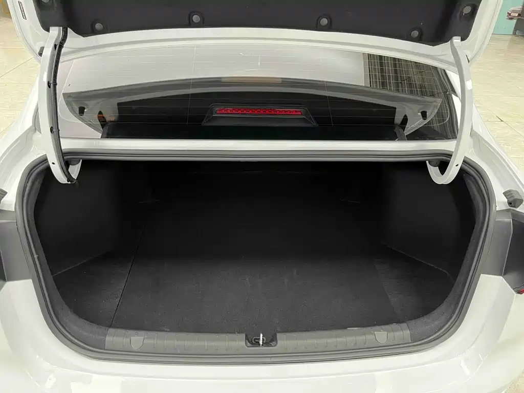 GEELY AUTOMOBILE EMGRAND