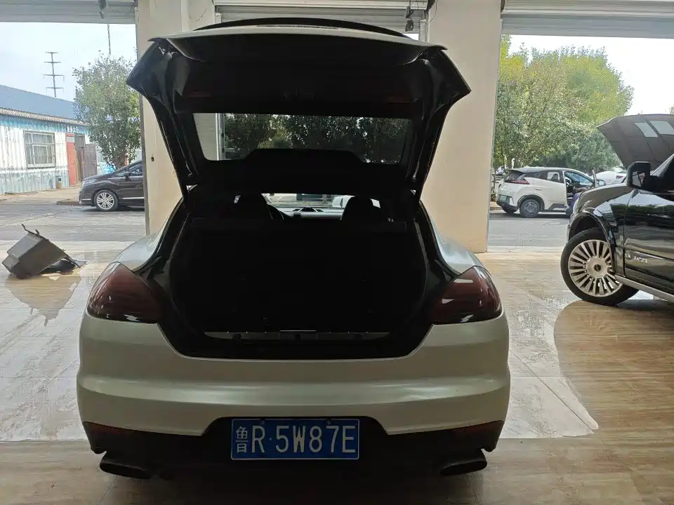 Porsche Panamera — миниатюра 7