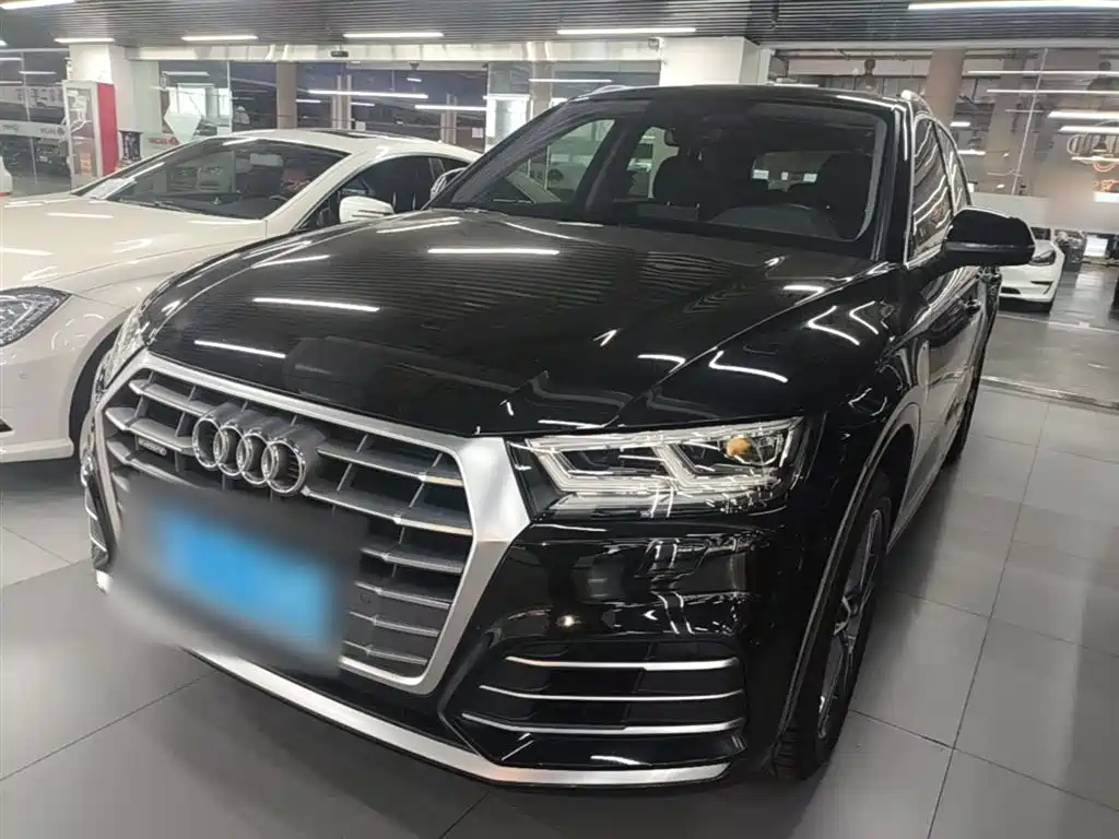 Audi Q5L 2021