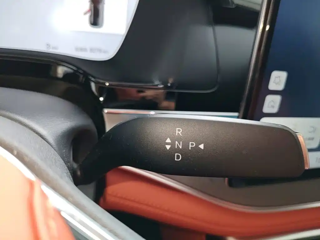 BYD Tang New Energy — миниатюра 14