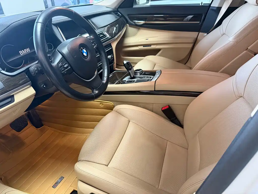 BMW 7 Series 7 2013 740Li Lead