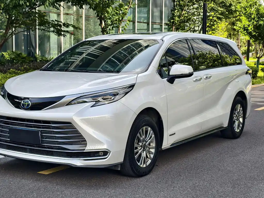 Toyota Sienna 2021 2.5L Luxury