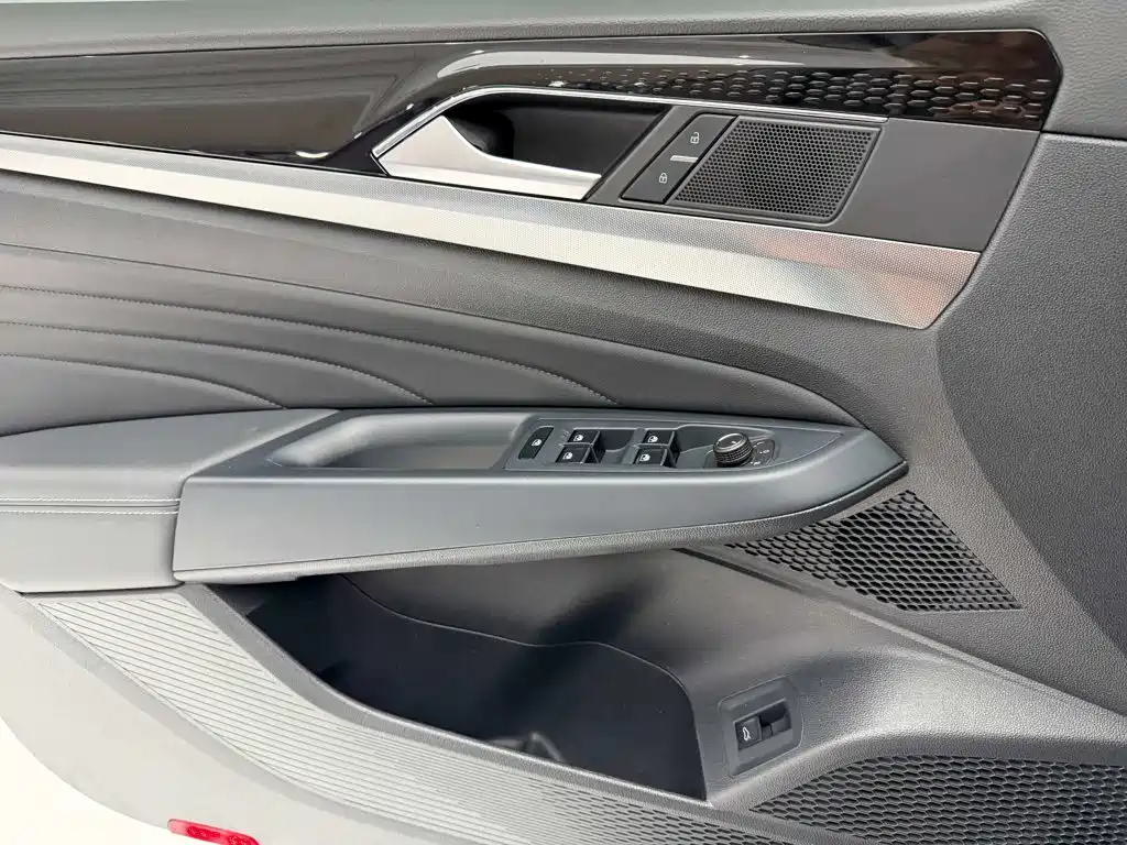 Volkswagen Passat — миниатюра 16