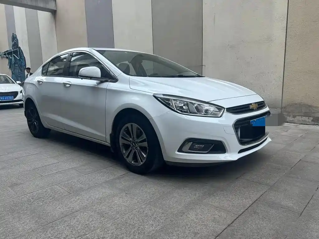 Chevrolet Cruze 2015 1.4T DCG Flagship