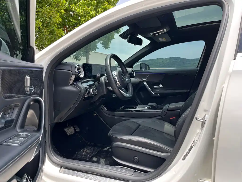 Mercedes-Benz A-Class A 2021 A 200 L Sport Fashion