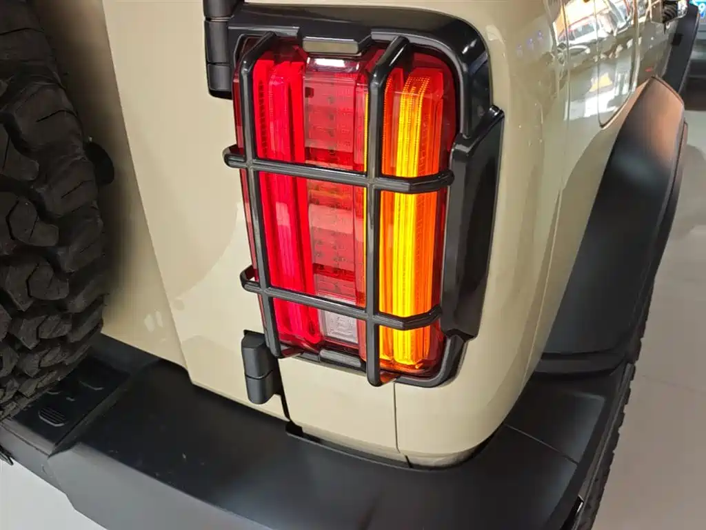 Tank 300 2025 Hi4-T 37.1kWh