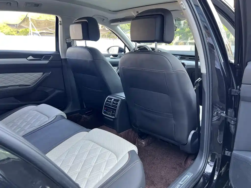 Volkswagen Magotan 2023 200 330TSI DSG Luxury