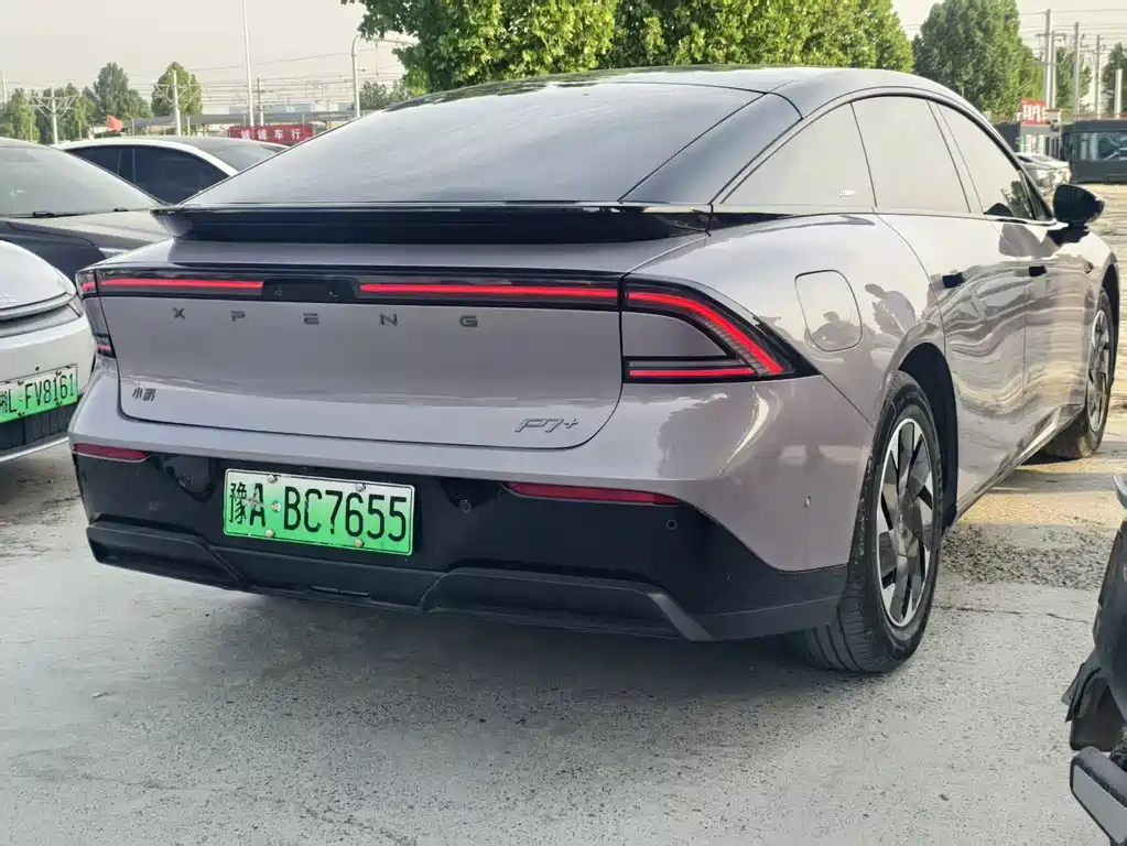 Xpeng P7 + 2025 Max Flagship