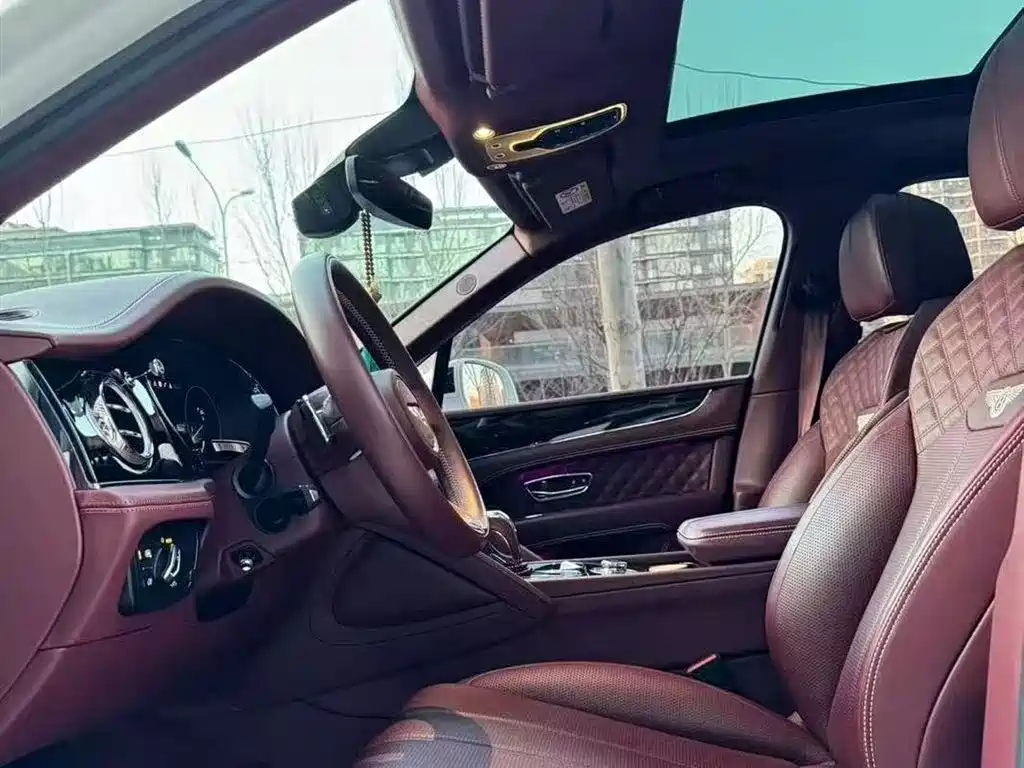 Bentley Bentayga 2022 4.0T V8