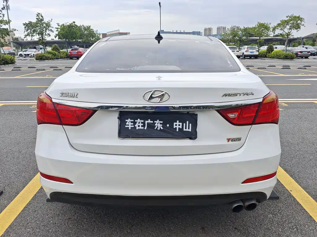 Hyundai Mistra 2016 1.6T AT Flagship TOP
