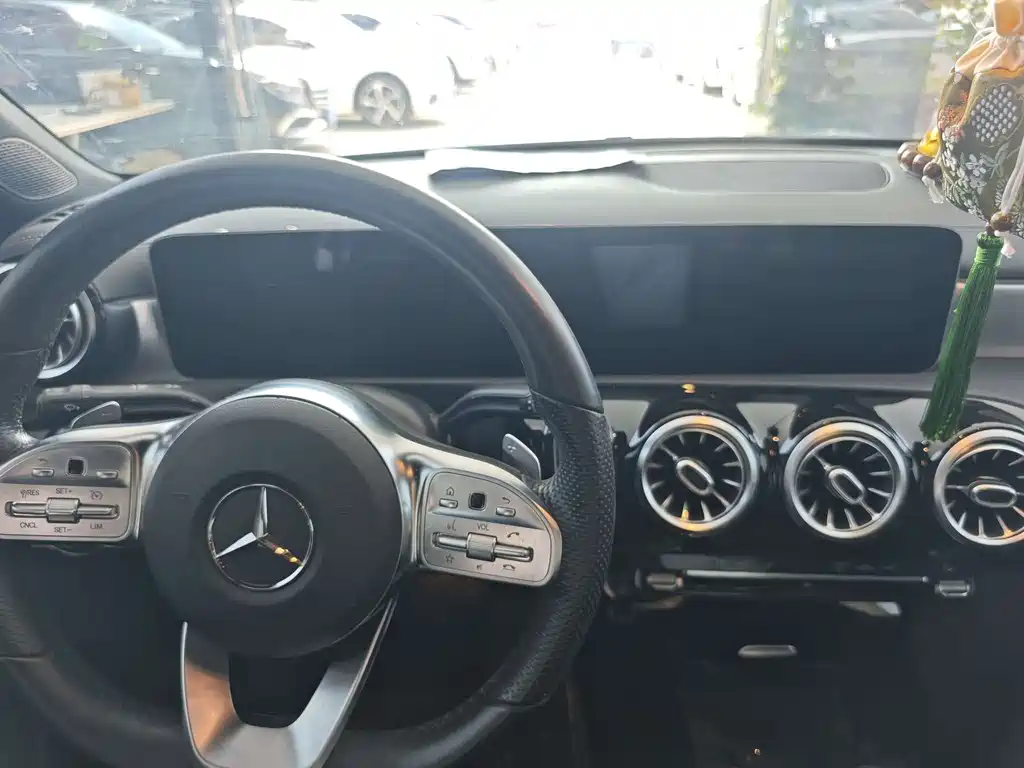 Mercedes-Benz A-Class A 2020 A 220 L 4MATIC Sport