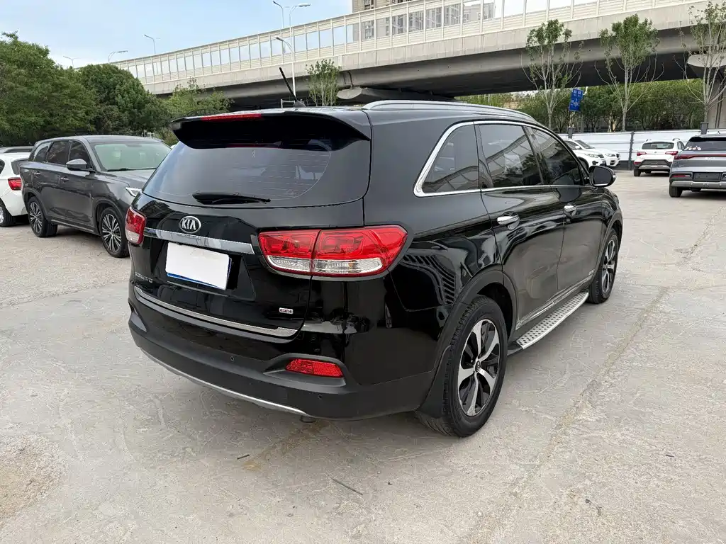 Kia Sorento 2015 L 2.4L 4WD Sport 5 мест IV