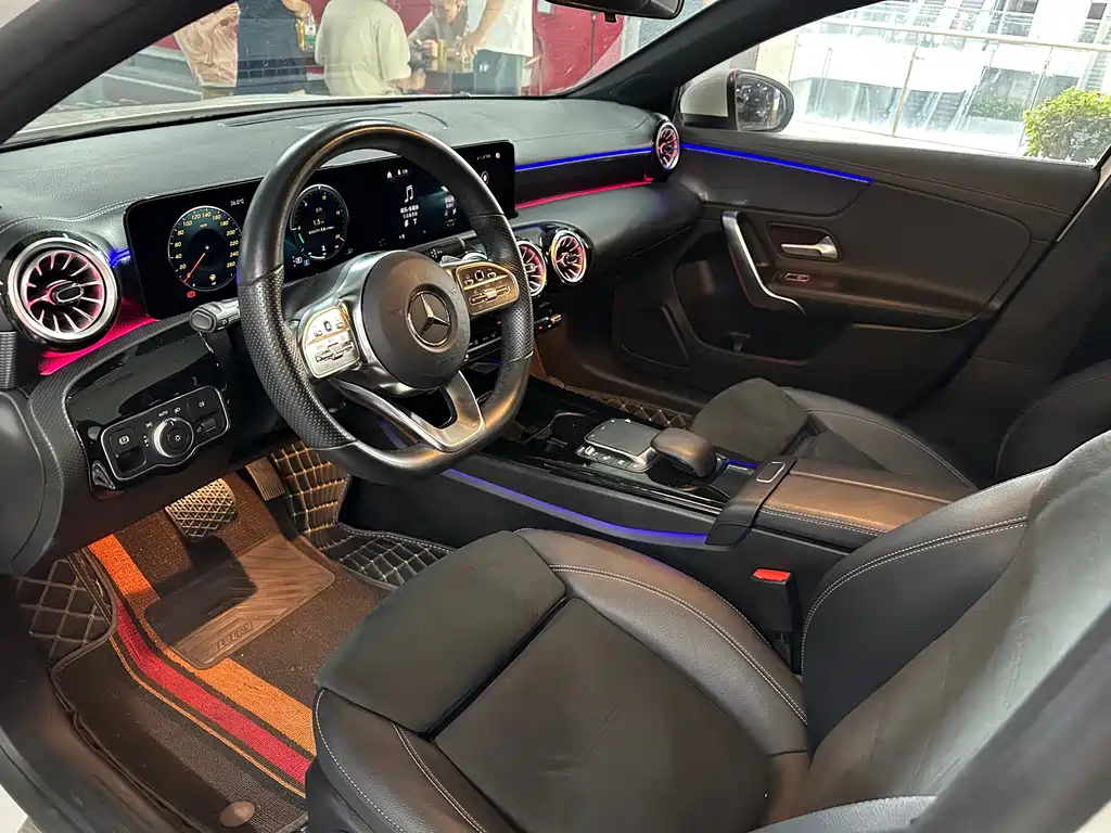 Mercedes-Benz A-Class A 2022 A 200 L Sport